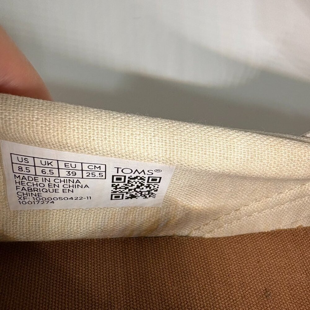 TOMS‎ Slip On Casual Shoes Womens Size 8.5 Canvas Beige Comfort Sneakers Neutral - Picture 6 of 9